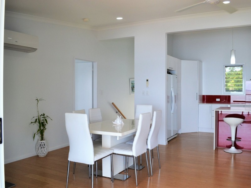 55 Bay Drive, Russell Island QLD 4184