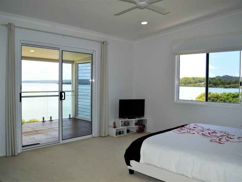 55 Bay Drive, Russell Island QLD 4184
