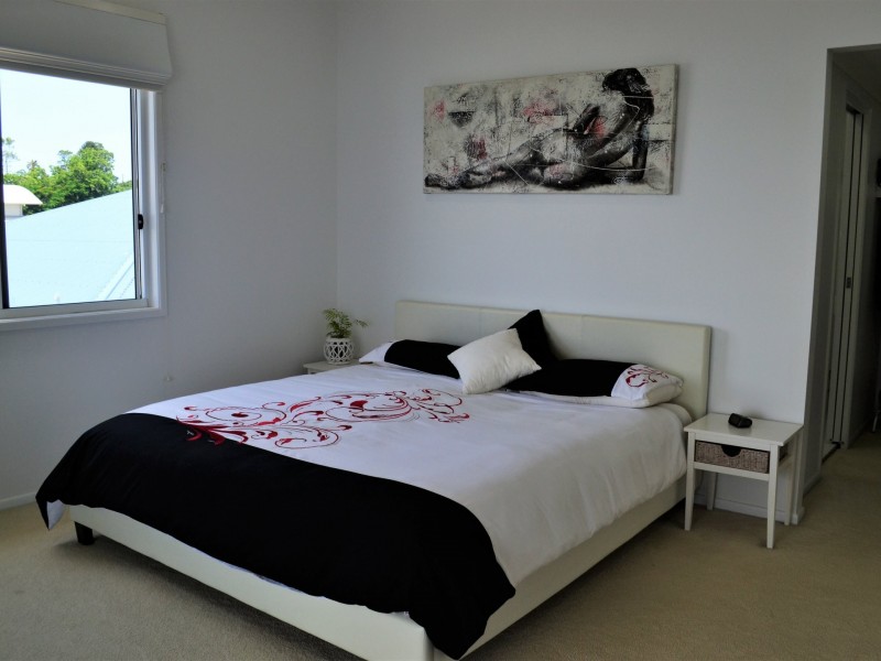 55 Bay Drive, Russell Island QLD 4184