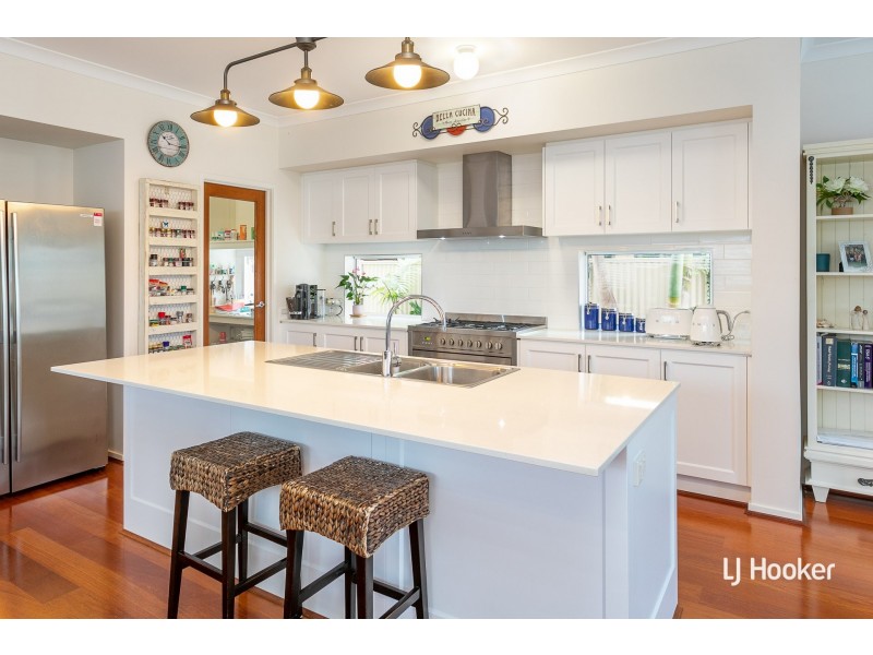 19 Cane Street, Redland Bay QLD 4165