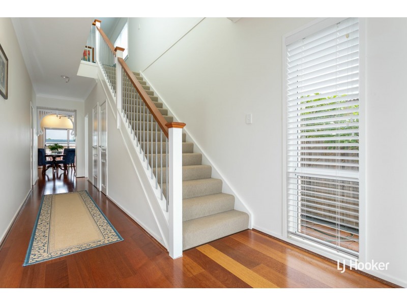 19 Cane Street, Redland Bay QLD 4165