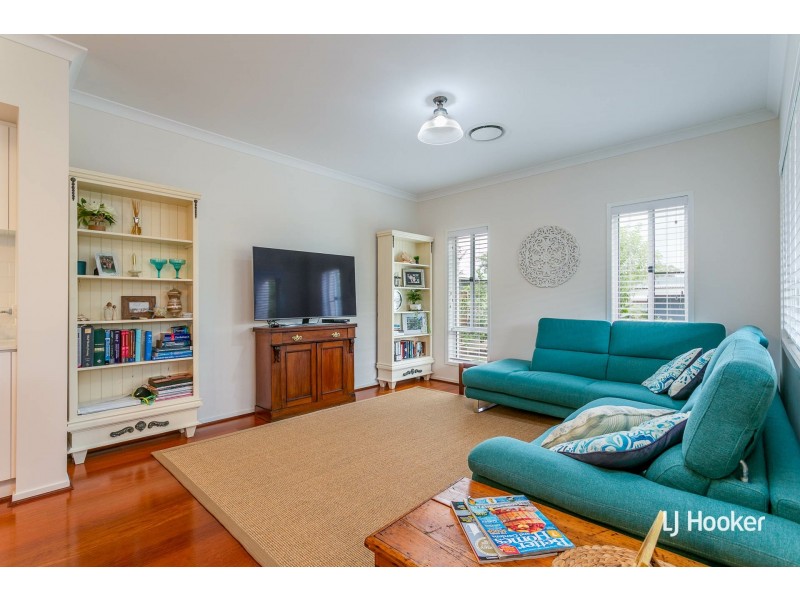 19 Cane Street, Redland Bay QLD 4165