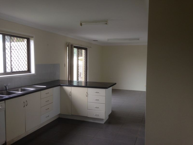 106 GILES ROAD, Redland Bay QLD 4165