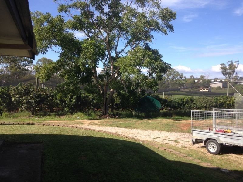 106 GILES ROAD, Redland Bay QLD 4165