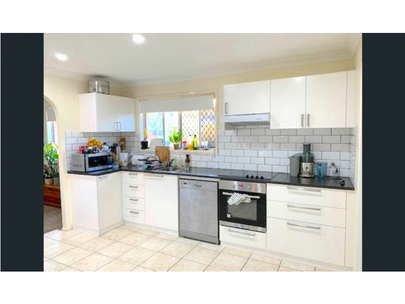 2 Fleur Court, Capalaba QLD 4157