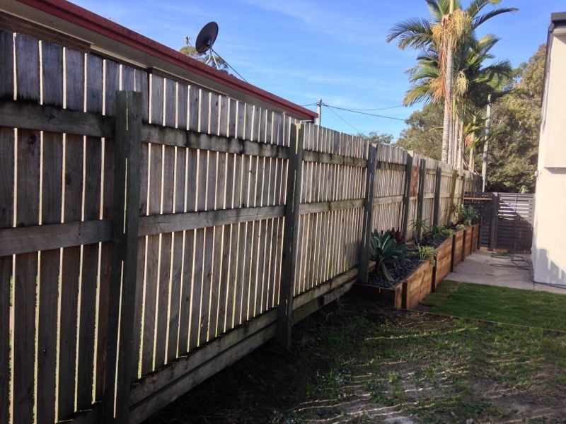 6 WILKIE STREET, Redland Bay QLD 4165