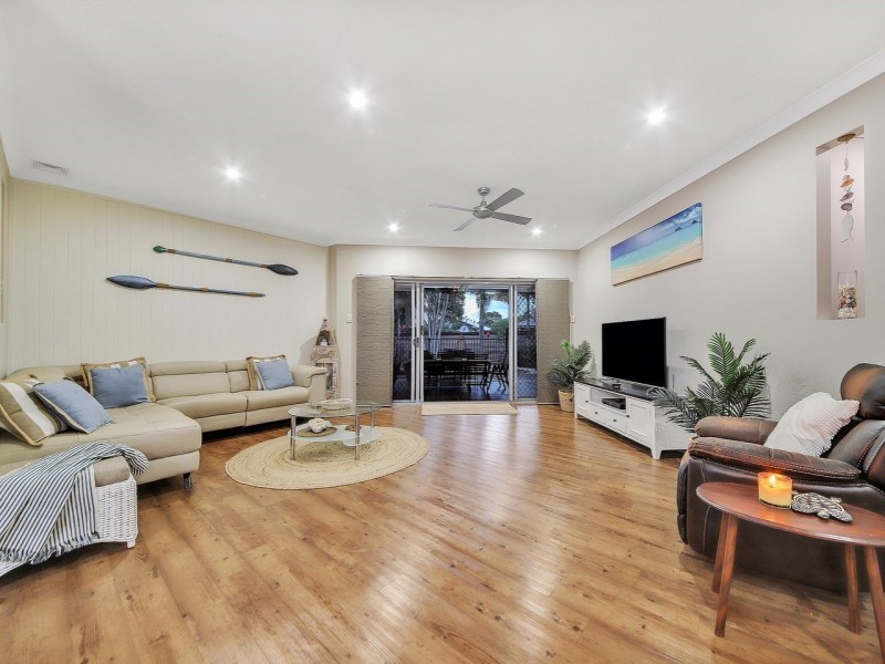 5 AQUILA STREET, Redland Bay QLD 4165