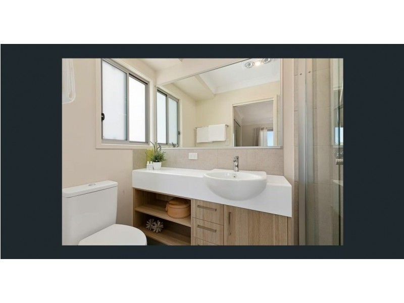 Unit 4/12 Boat Street, Victoria Point QLD 4165