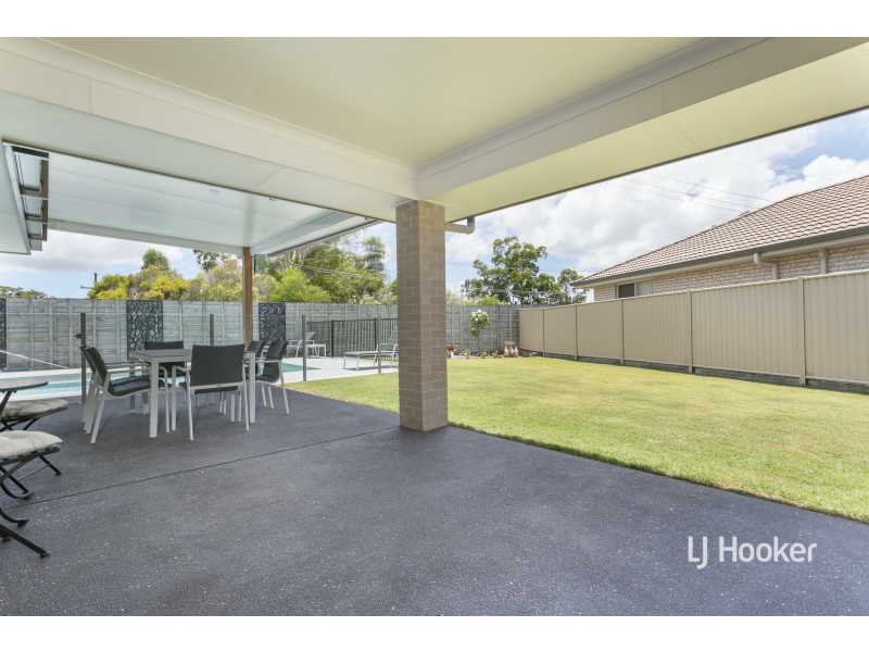 64 Lancaster Circuit, Redland Bay QLD 4165