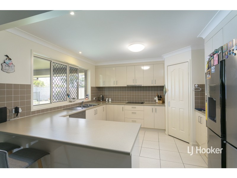 64 Lancaster Circuit, Redland Bay QLD 4165