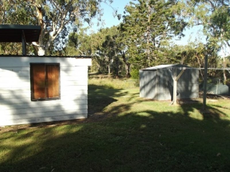 30 Barramundi Street, Macleay Island QLD 4184