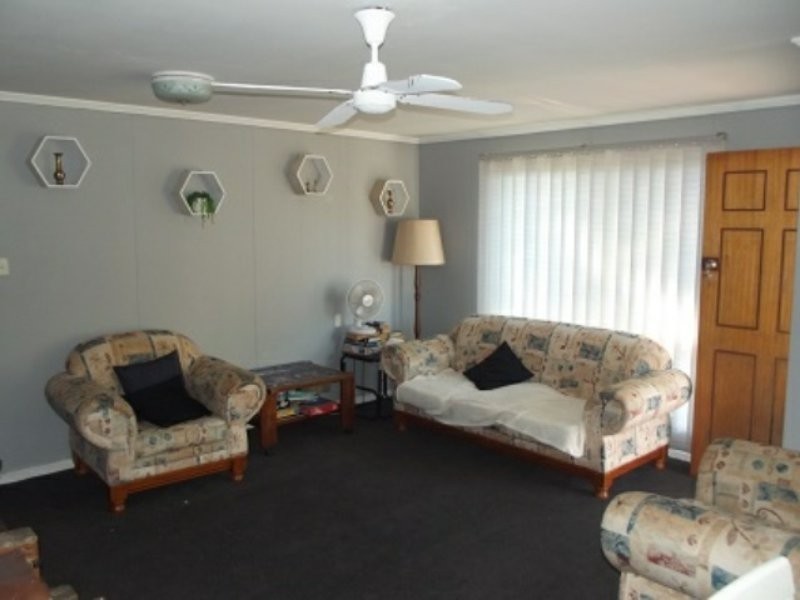 30 Barramundi Street, Macleay Island QLD 4184
