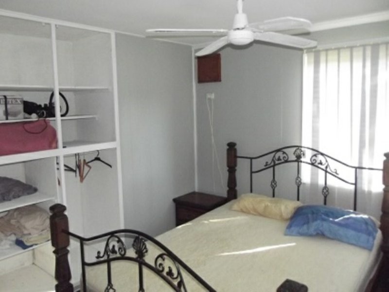 30 Barramundi Street, Macleay Island QLD 4184