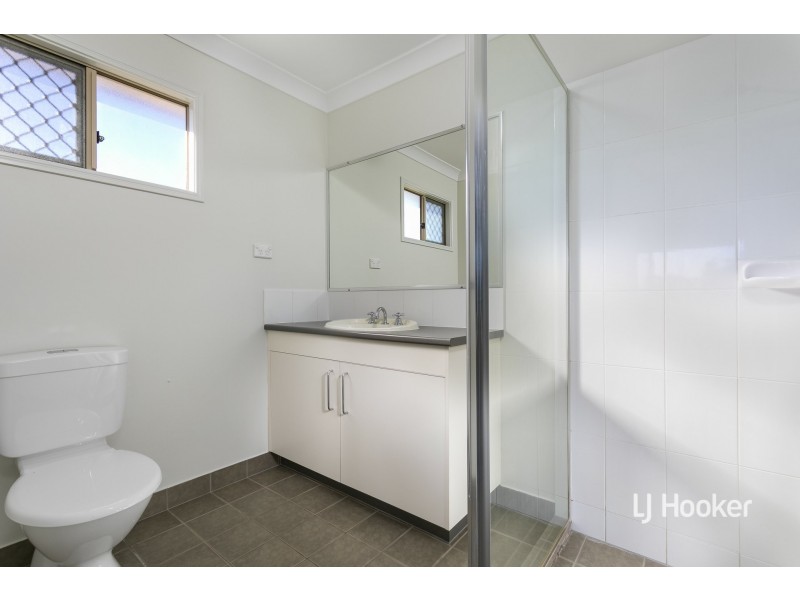 2 Camphor Court, Victoria Point QLD 4165