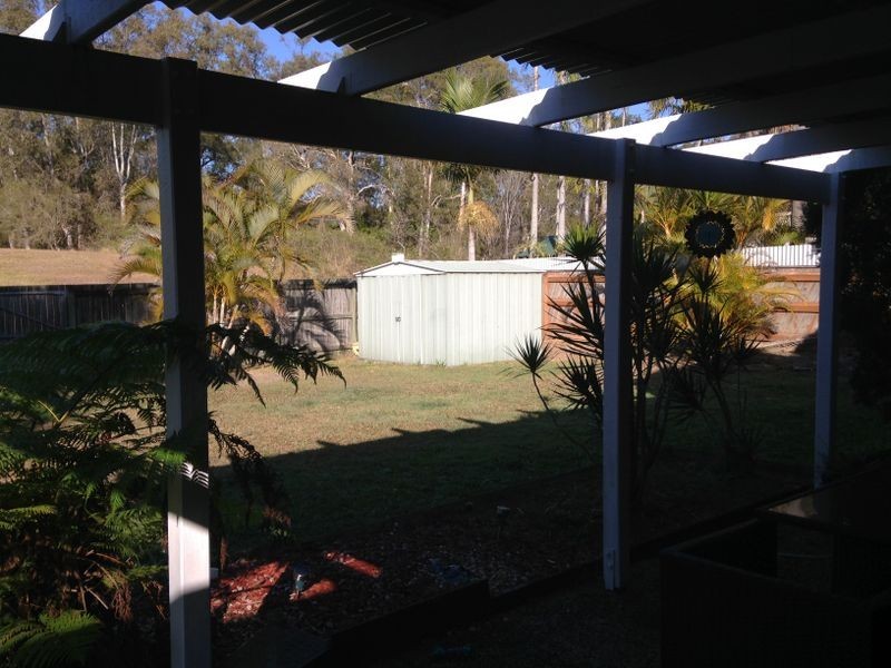 11 TERRIER COURT, Redland Bay QLD 4165