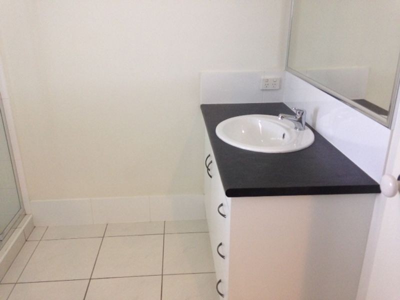 1 LIZARD PLACE, Redland Bay QLD 4165