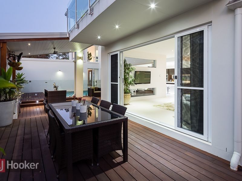 5 WHITE STREET, Victoria Point QLD 4165