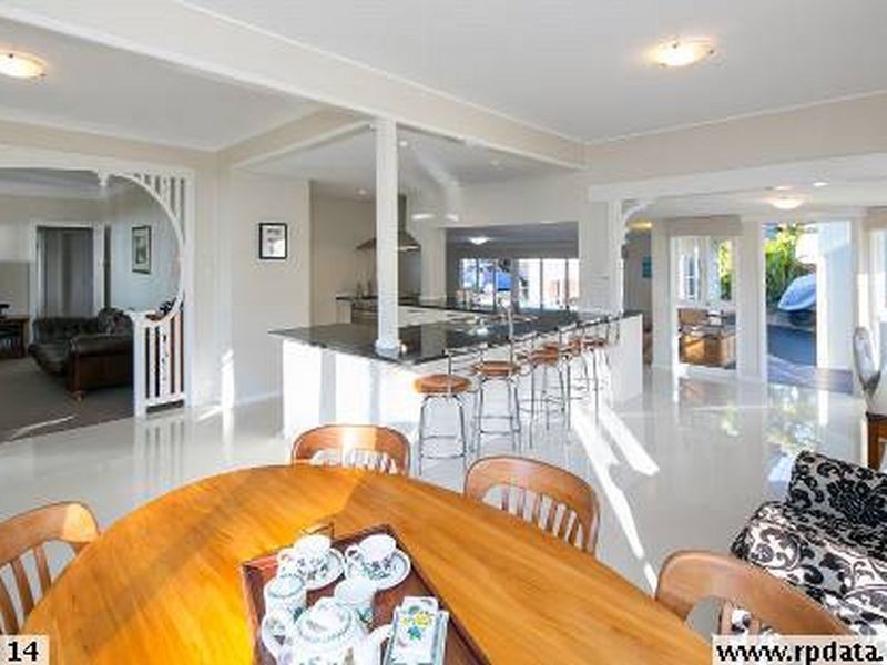 32-34 GRAY STREET, Redland Bay QLD 4165