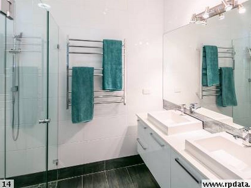 32-34 GRAY STREET, Redland Bay QLD 4165