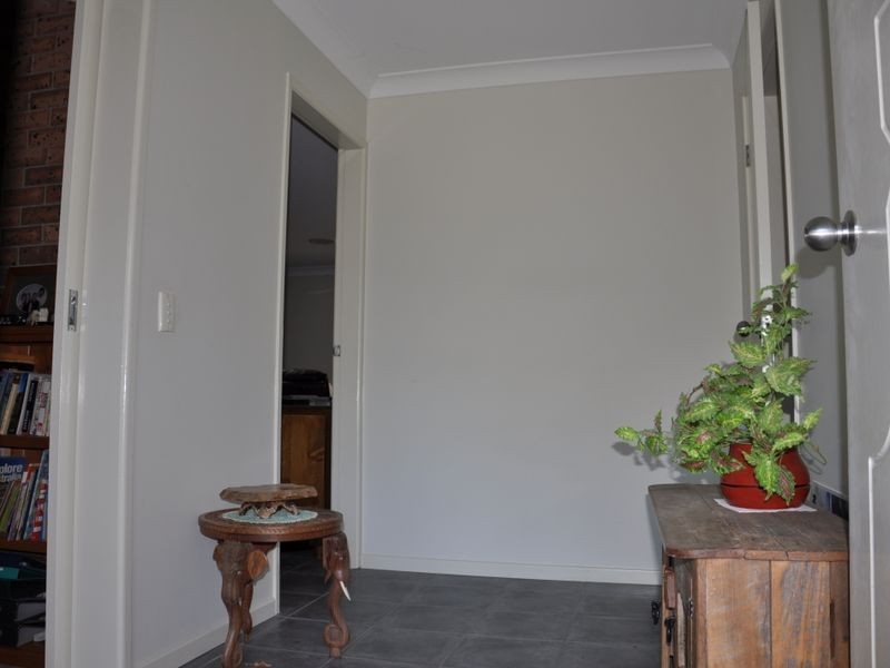 2 BANKSIA STREET, Redland Bay QLD 4165