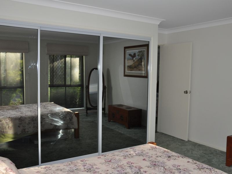 2 BANKSIA STREET, Redland Bay QLD 4165