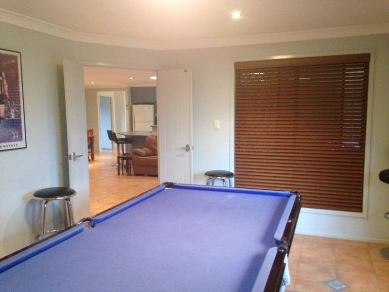 5 LANYARD PLACE, Redland Bay QLD 4165
