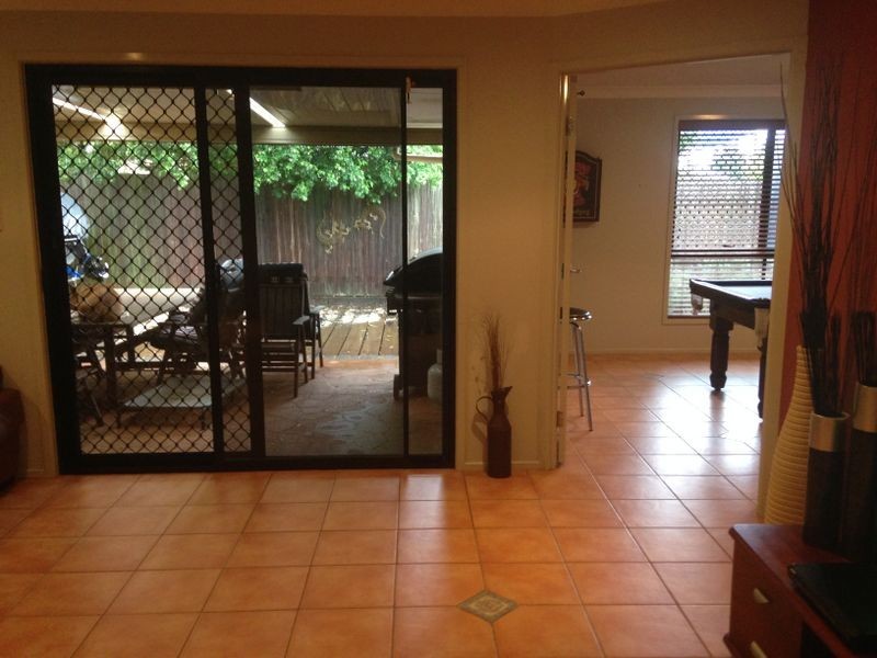 5 LANYARD PLACE, Redland Bay QLD 4165