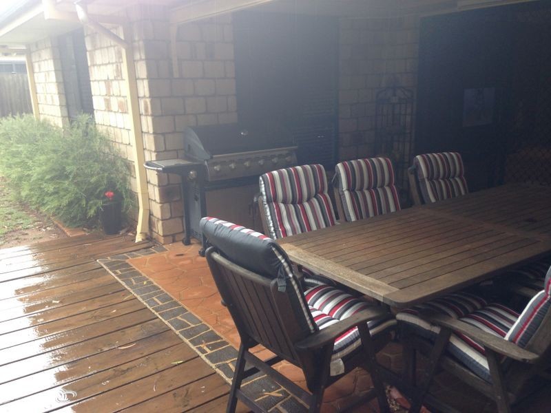5 LANYARD PLACE, Redland Bay QLD 4165