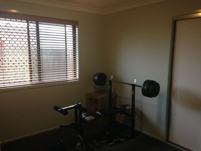 5 LANYARD PLACE, Redland Bay QLD 4165