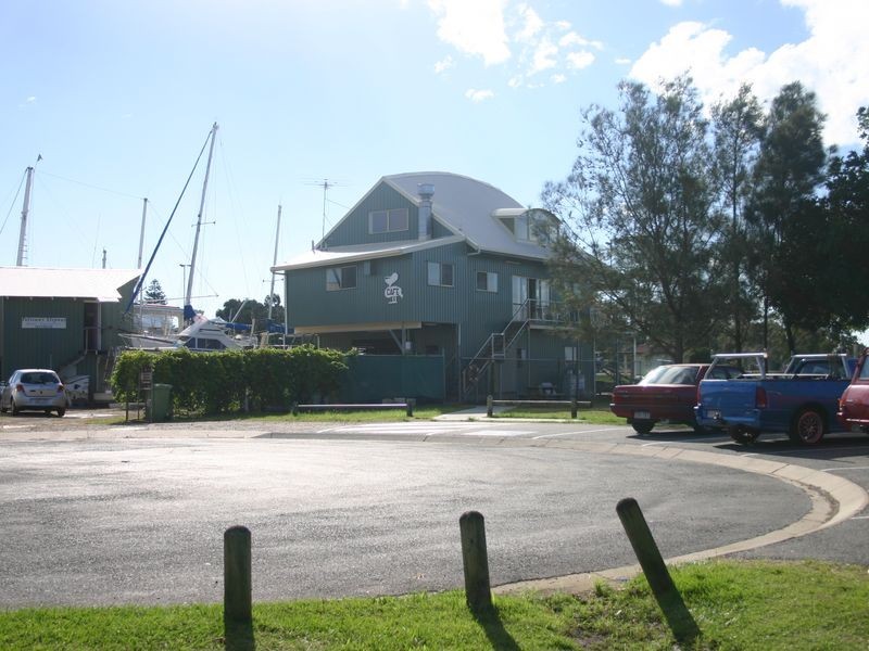 303 ESPLANANDE, Redland Bay QLD 4165