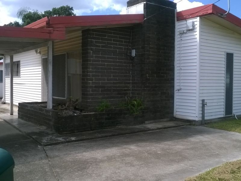 34 CLINTON STREET, Coopers Plains QLD 4108