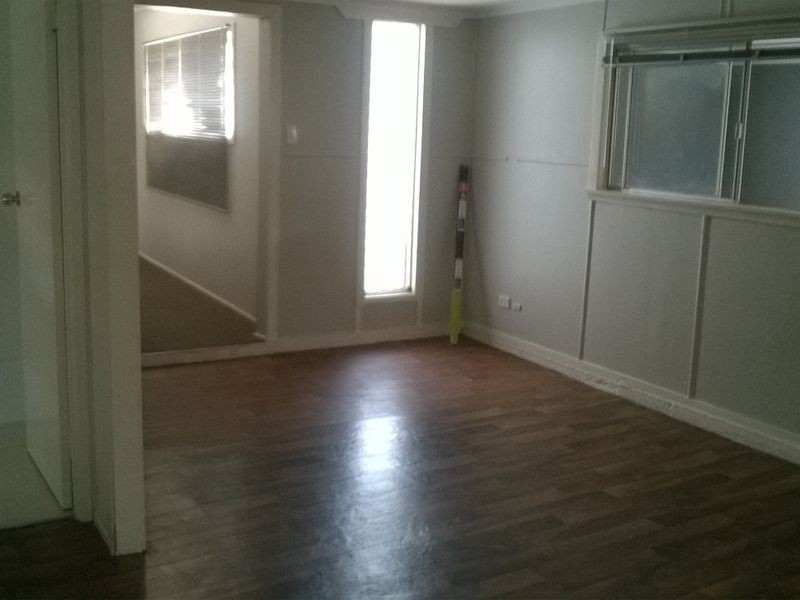 34 CLINTON STREET, Coopers Plains QLD 4108