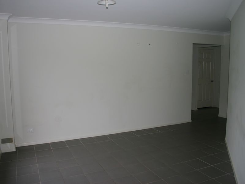 28 STANAWAY PLACE, Bellbowrie QLD 4070