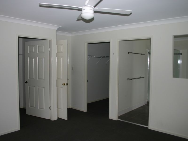 28 STANAWAY PLACE, Bellbowrie QLD 4070