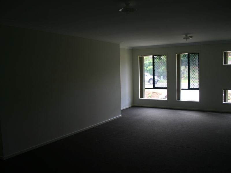 28 STANAWAY PLACE, Bellbowrie QLD 4070