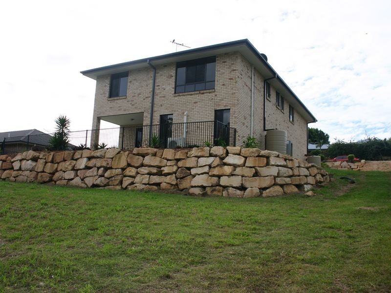 28 STANAWAY PLACE, Bellbowrie QLD 4070