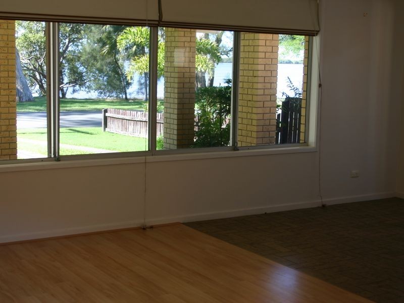 105 TORQUAY ROAD, Redland Bay QLD 4165