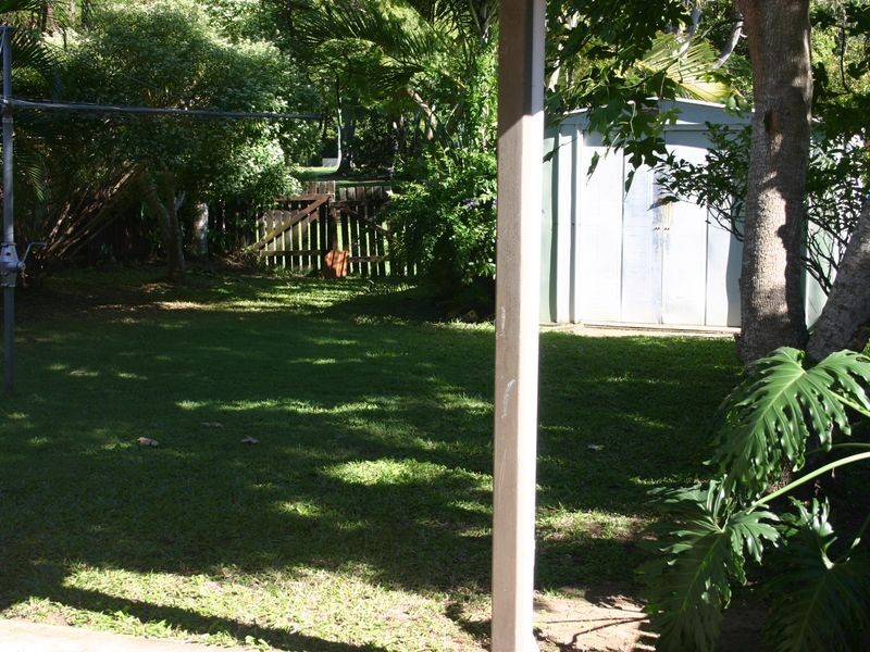 105 TORQUAY ROAD, Redland Bay QLD 4165