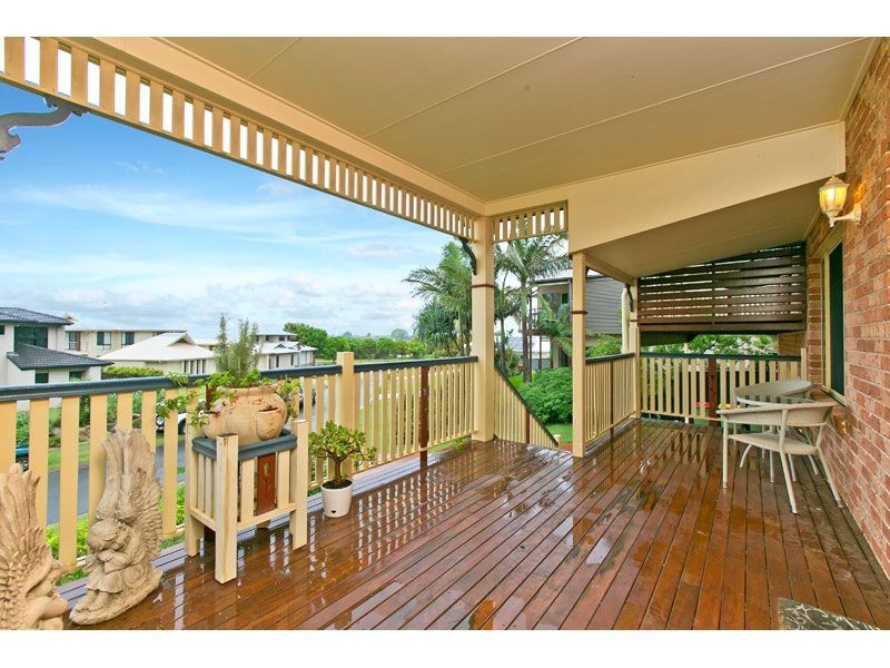 12 IRWIN PLACE, Redland Bay QLD 4165