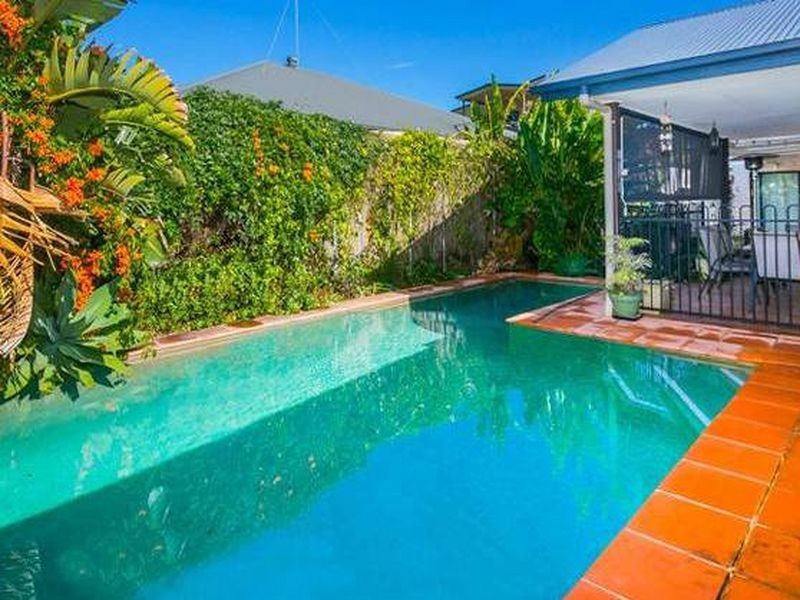 62 HABITAT DRIVE, Redland Bay QLD 4165