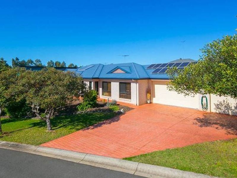 62 HABITAT DRIVE, Redland Bay QLD 4165
