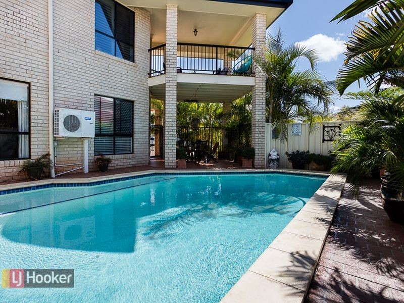 72 Penzance Drive, Redland Bay QLD 4165