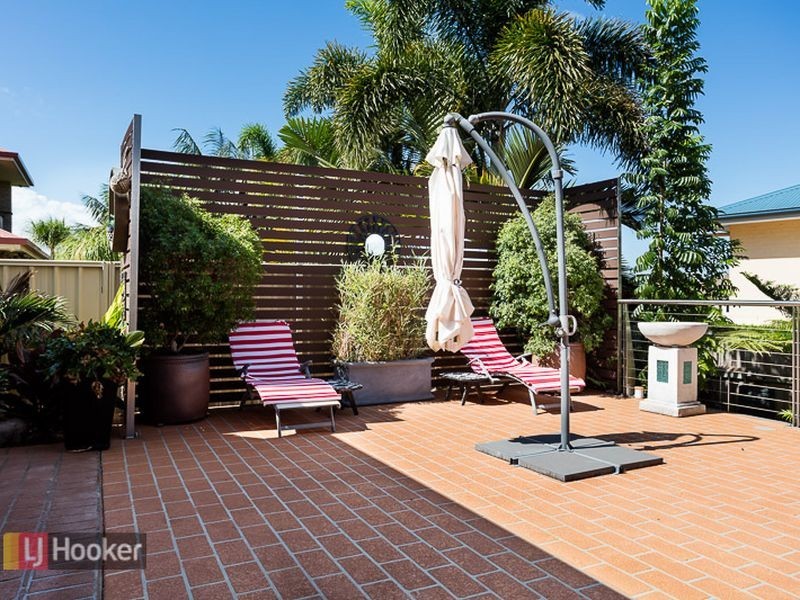 72 Penzance Drive, Redland Bay QLD 4165