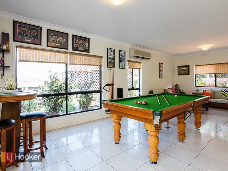 72 Penzance Drive, Redland Bay QLD 4165