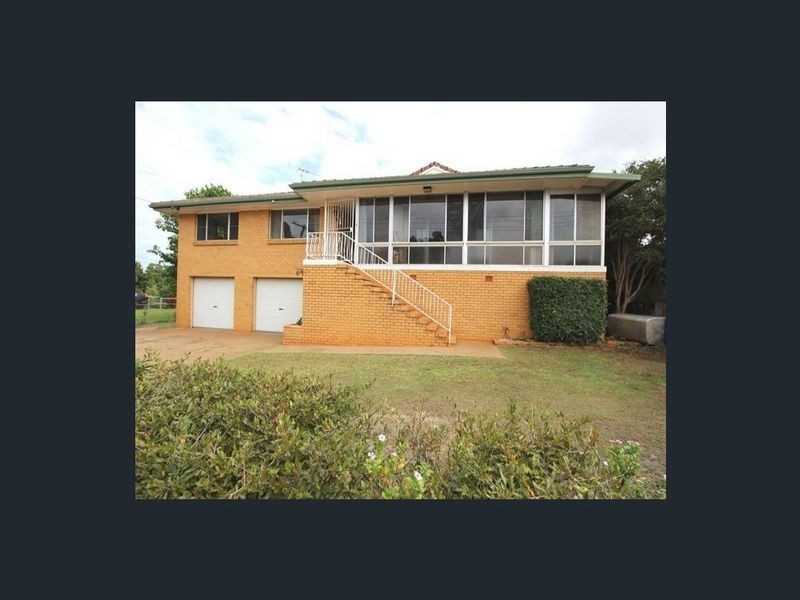 103 Hamilton Street, Redland Bay QLD 4165