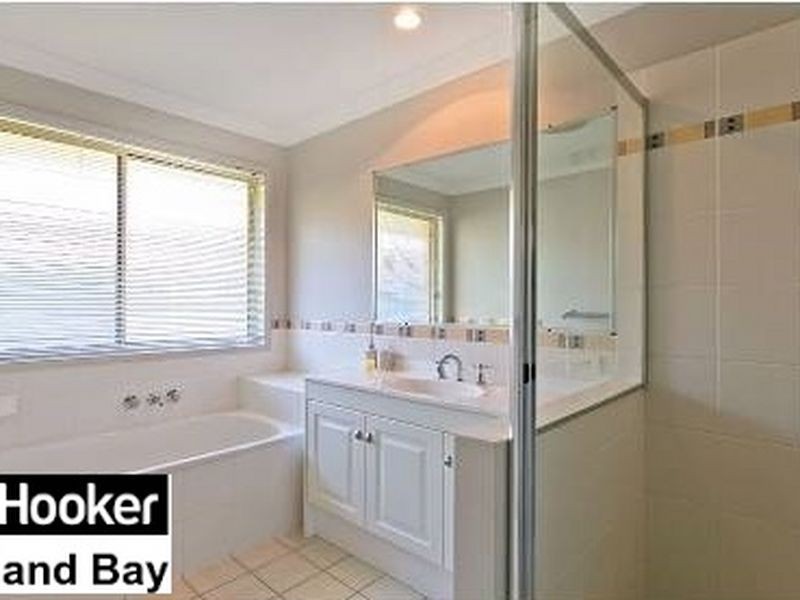 39 Seaholly Crescent, Victoria Point QLD 4165