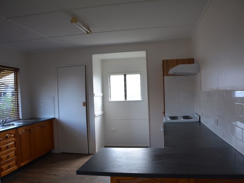 10 Stradbroke Street, Redland Bay QLD 4165