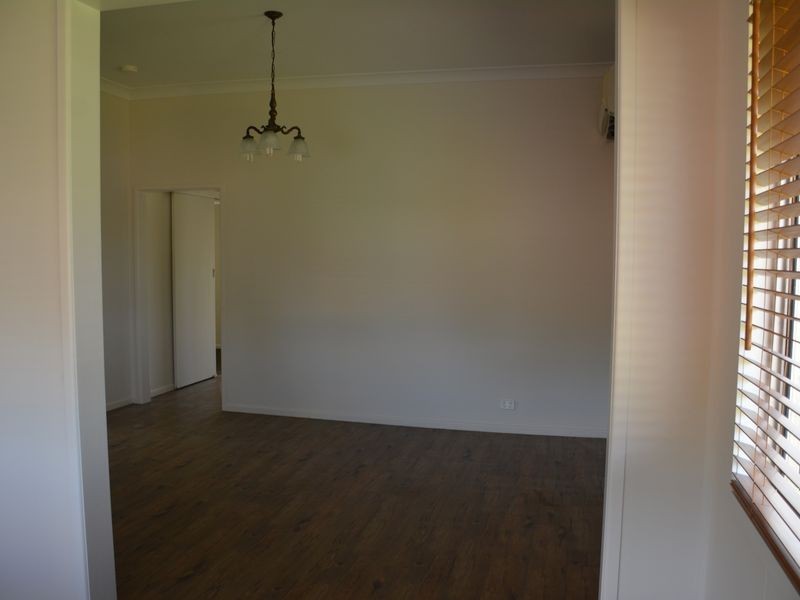 10 Stradbroke Street, Redland Bay QLD 4165