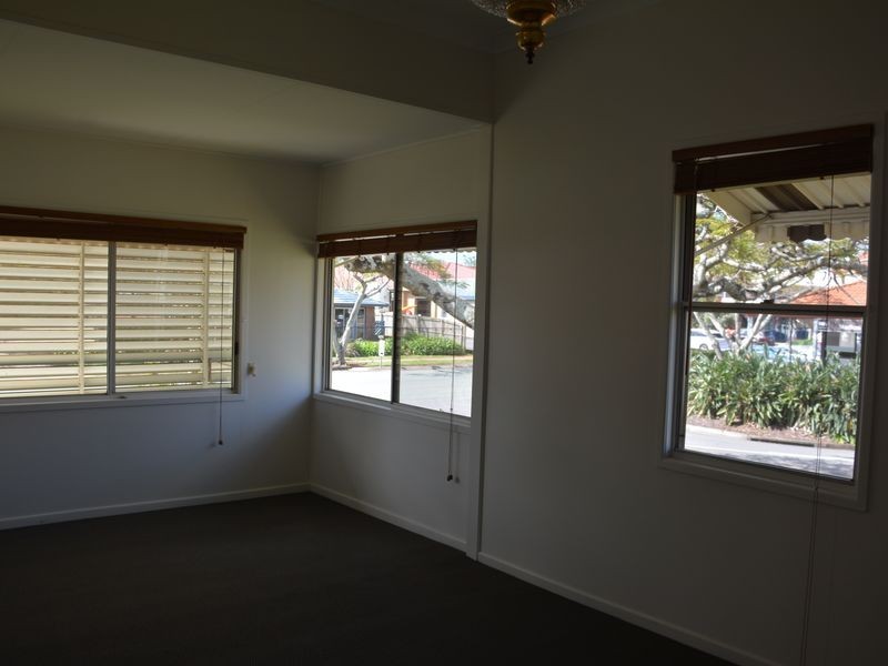 10 Stradbroke Street, Redland Bay QLD 4165
