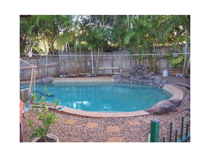 41 Pitt Street, Redland Bay QLD 4165